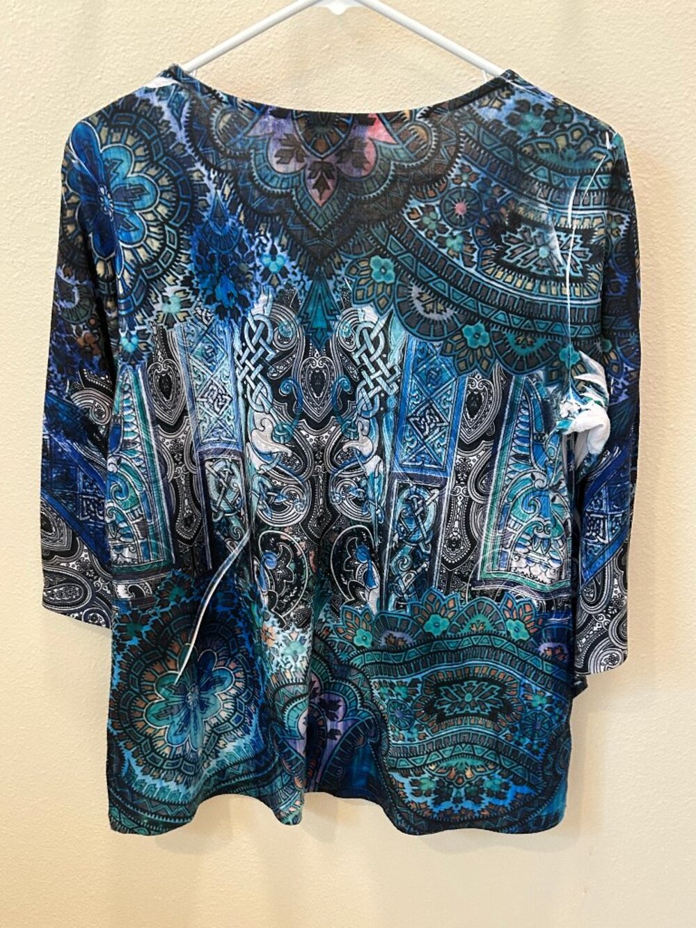 EUC Chico's blue floral sublimation paisley top with 3/4 bell sleeves, size L - Picture 2 of 7